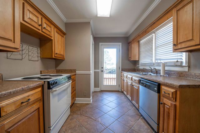 1227 WHITTEN RD, Memphis, TN 38134