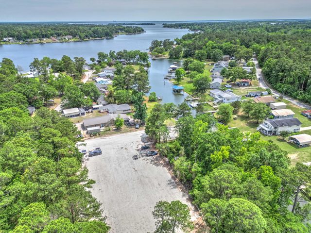 1207 Edmonds Way, Summerton, SC 29148
