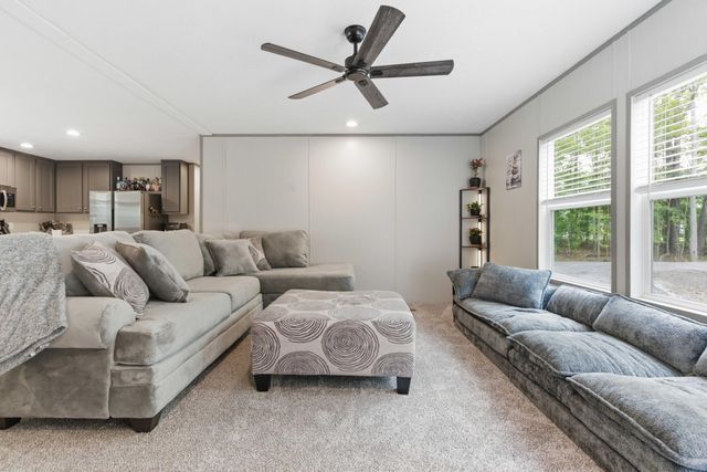 1207 Edmonds Way, Summerton, SC 29148
