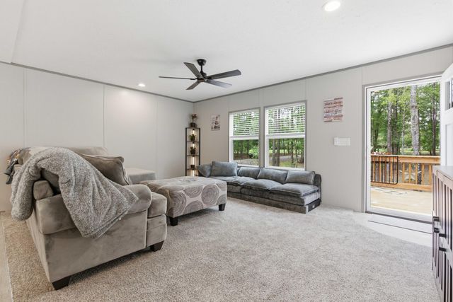 1207 Edmonds Way, Summerton, SC 29148