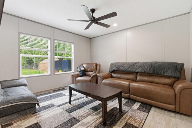 1207 Edmonds Way, Summerton, SC 29148