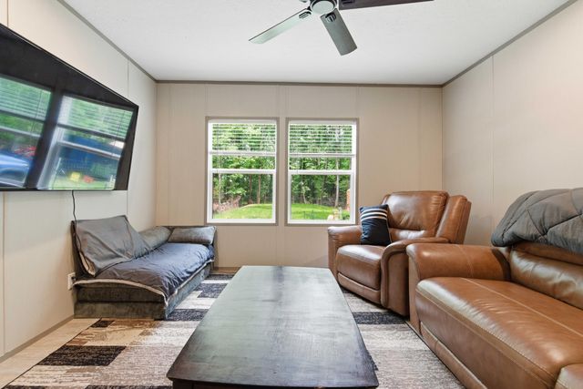 1207 Edmonds Way, Summerton, SC 29148