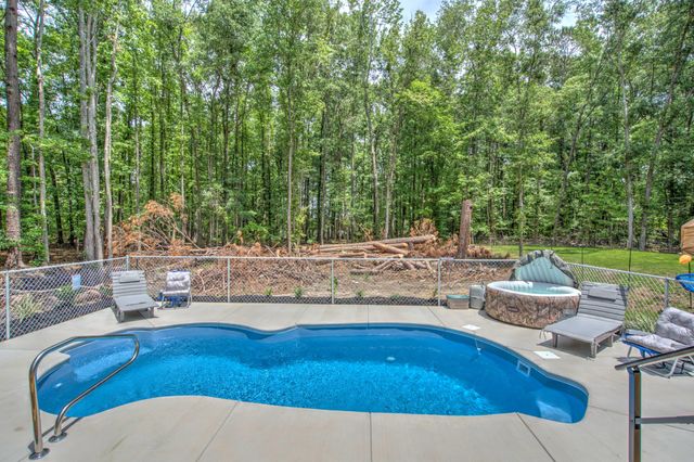 1207 Edmonds Way, Summerton, SC 29148