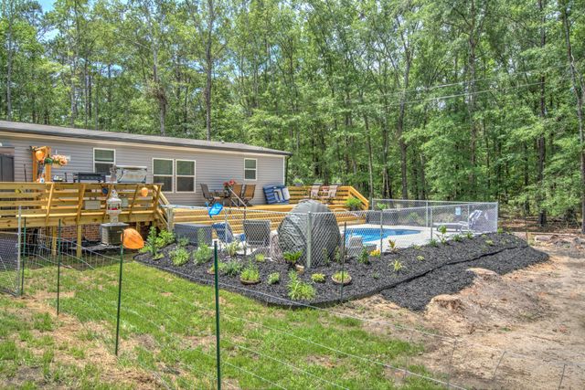 1207 Edmonds Way, Summerton, SC 29148