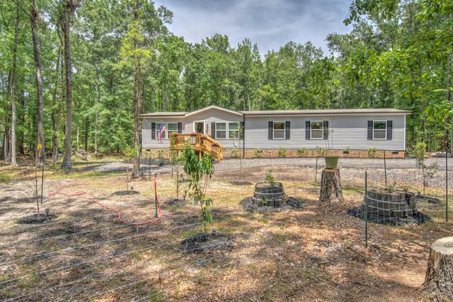 1207 Edmonds Way, Summerton, SC 29148