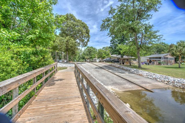 1207 Edmonds Way, Summerton, SC 29148