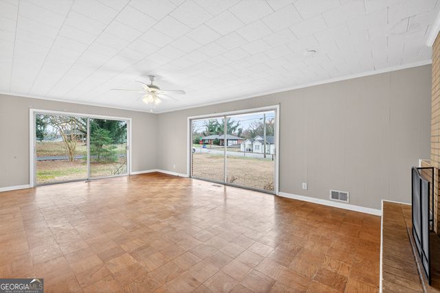 236 6th Avenue, Winder, GA 30680