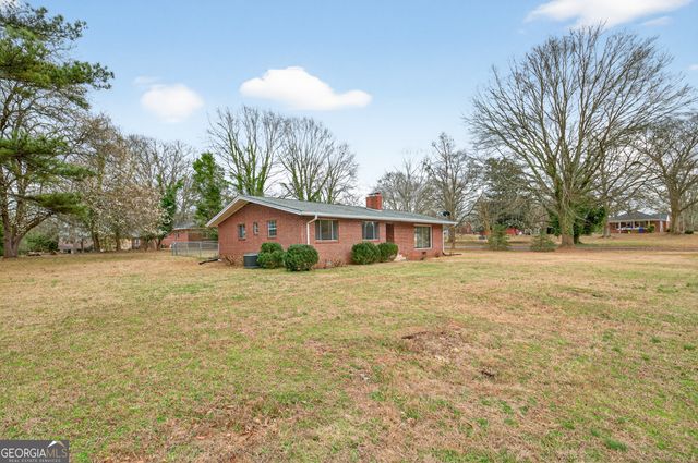 236 6th Avenue, Winder, GA 30680