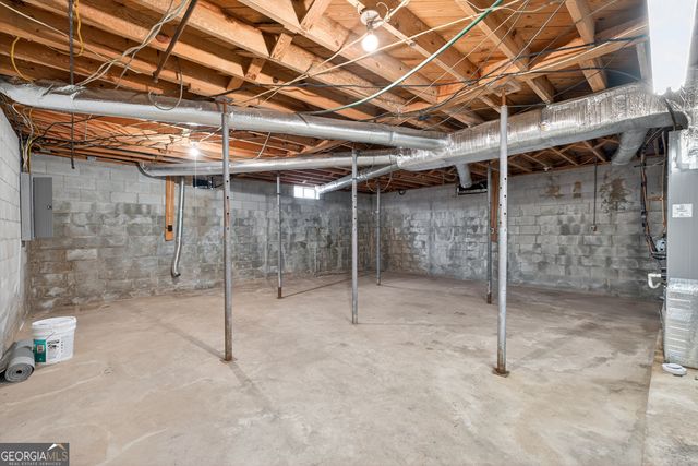 236 6th Avenue, Winder, GA 30680