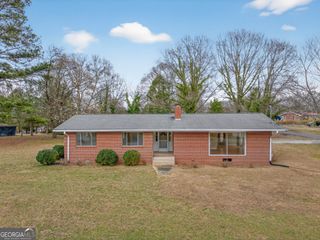 236 6th Avenue, Winder, GA 30680