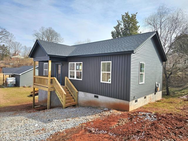 89 Halsey Rd Road, Lynchburg, VA 24501