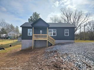89 Halsey Rd Road, Lynchburg, VA 24501