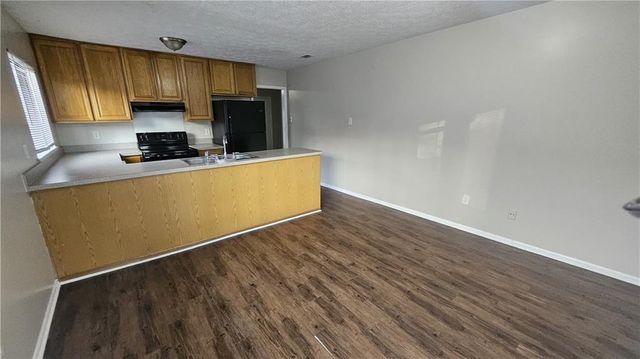 2673 Stoneview NW Court, Conyers, GA 30012