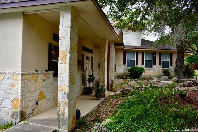 101 hillside, Spring Branch, TX 78070