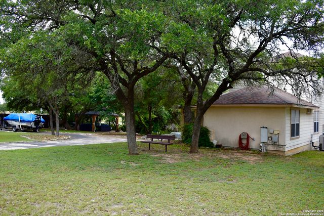 101 hillside, Spring Branch, TX 78070