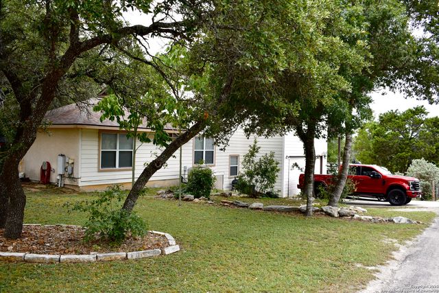 101 hillside, Spring Branch, TX 78070
