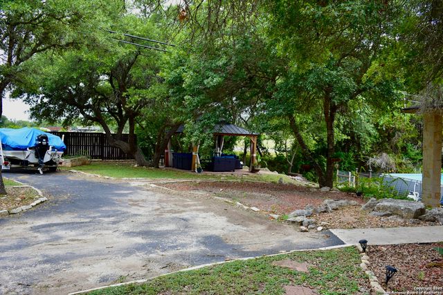 101 hillside, Spring Branch, TX 78070