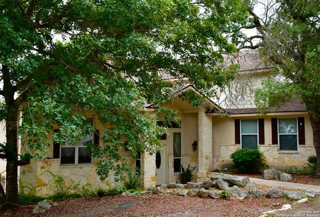 101 hillside, Spring Branch, TX 78070