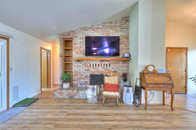 3808 Poinsettia Dr, Modesto, CA 95356
