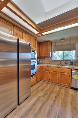 3808 Poinsettia Dr, Modesto, CA 95356