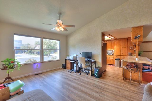 3808 Poinsettia Dr, Modesto, CA 95356
