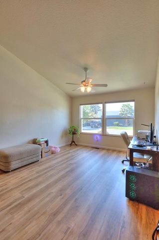 3808 Poinsettia Dr, Modesto, CA 95356