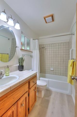 3808 Poinsettia Dr, Modesto, CA 95356