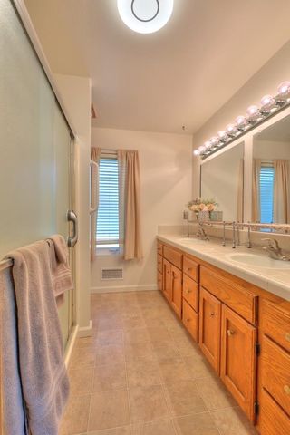 3808 Poinsettia Dr, Modesto, CA 95356