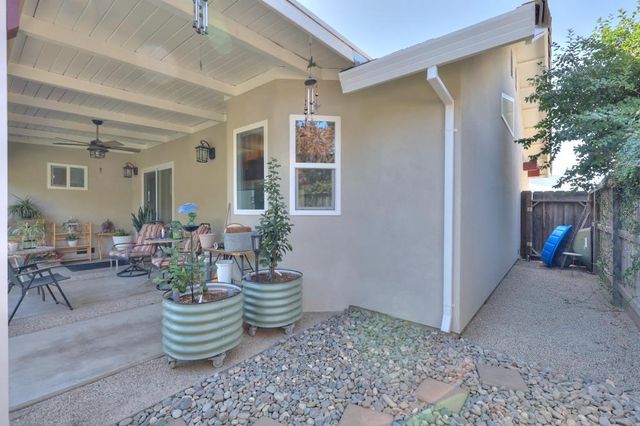 3808 Poinsettia Dr, Modesto, CA 95356