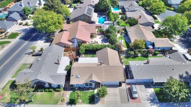 3808 Poinsettia Dr, Modesto, CA 95356
