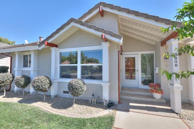 3808 Poinsettia Dr, Modesto, CA 95356
