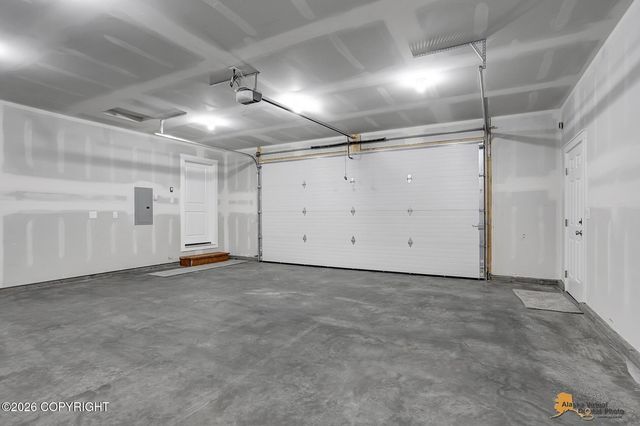 12464 W Corn Street, Houston, AK 99623