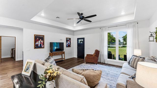 33480 State Highway 112, Seligman, MO 65745