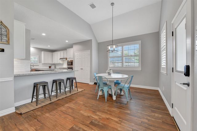910 High Ridge Circle, Friendswood, TX 77546