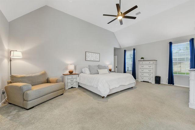 910 High Ridge Circle, Friendswood, TX 77546