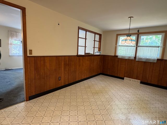 665 Bradley Street, East Haven, CT 06512