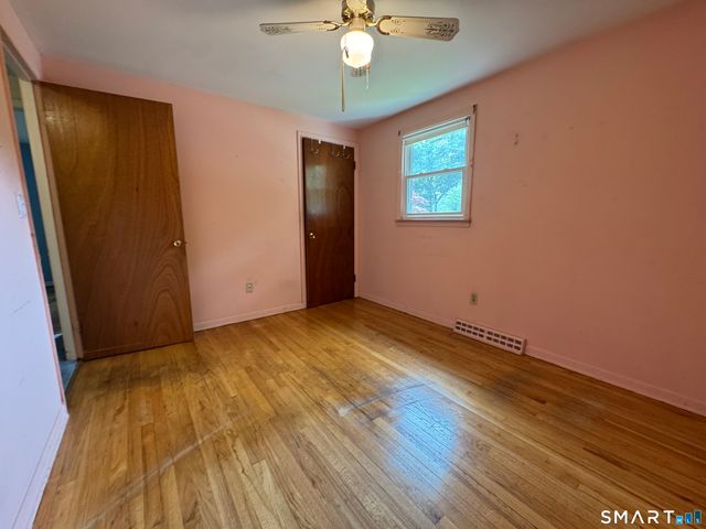 665 Bradley Street, East Haven, CT 06512