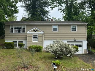 665 Bradley Street, East Haven, CT 06512