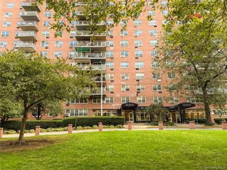 880 Boynton Avenue 9L, Bronx, NY 10473