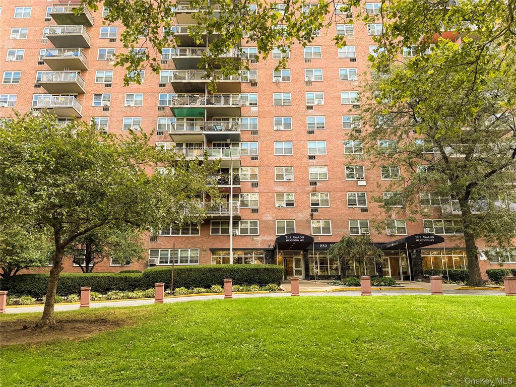 880 Boynton Avenue 9L, Bronx, NY 10473 — exterior