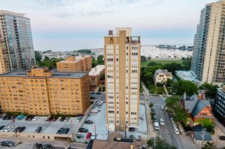 1707 N Prospect AVENUE #15C, Milwaukee, WI 53202