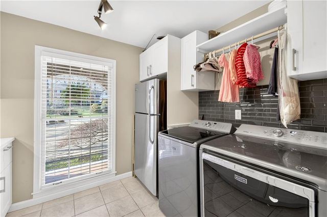 4979 Vernon Oaks Drive, Atlanta, GA 30338