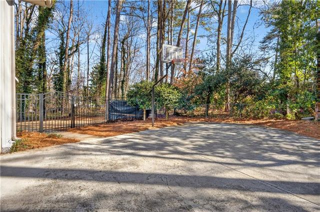 4979 Vernon Oaks Drive, Atlanta, GA 30338