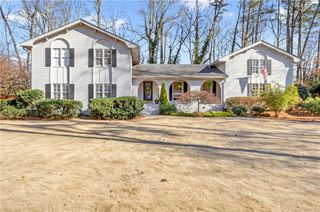 4979 Vernon Oaks Drive, Atlanta, GA 30338