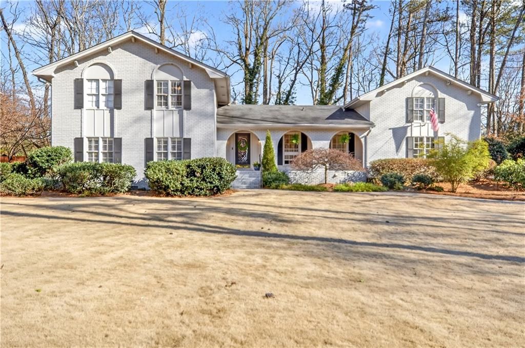 4979 Vernon Oaks Drive, Atlanta, GA 30338