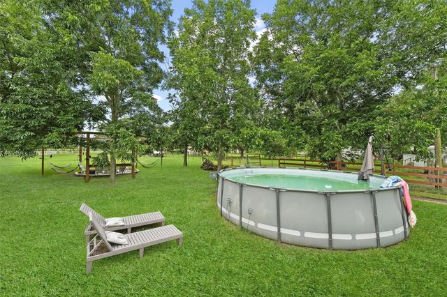 12373 Mccall Rd Road, Hamshire, TX 77622