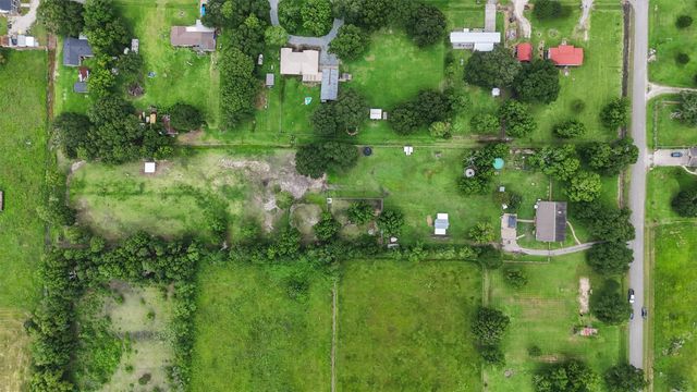 12373 Mccall Rd Road, Hamshire, TX 77622