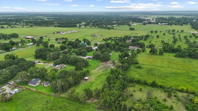 12373 Mccall Rd Road, Hamshire, TX 77622