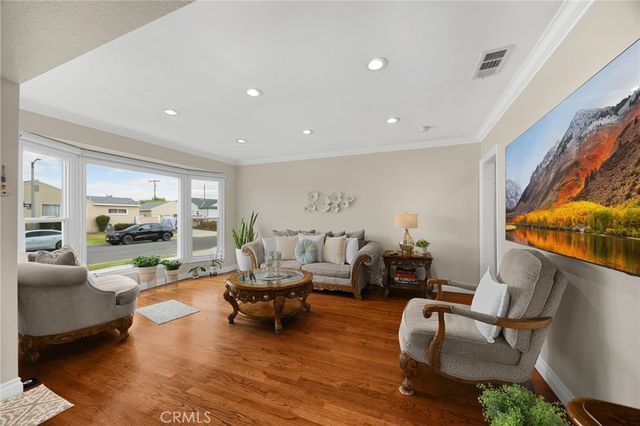 3926 Centralia, Lakewood, CA 90712