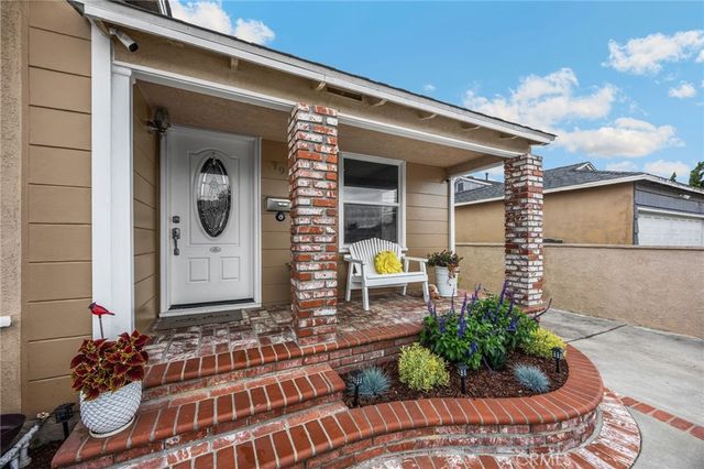 3926 Centralia, Lakewood, CA 90712